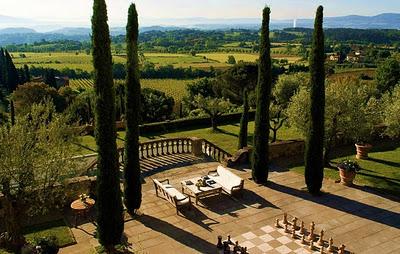 Sting, lo Yoga, e il Palagio Retreats in Toscana