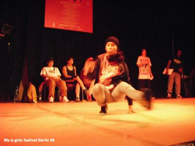 http://www.barcelona-dance.com/img/reportajes/We-Bgirlz-festival08.jpg