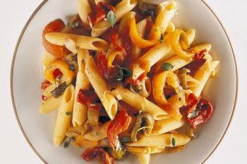 Penne rigate con peperoni colorati - Piatto ultimato