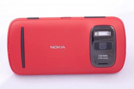 Come fa le riprese video in FullHD di notte il Nokia 808 PureView ? – Video