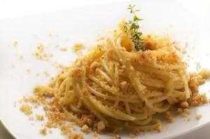 Spaghetti aglio, olio, peperoncino e pangrattato