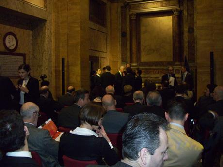 L'elegante sala barocca in cui si è tenuta la conferenza