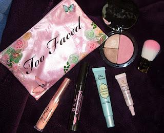 Too faced - Look of Love