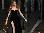 gamba Angelina Jolie agli Oscar 2012