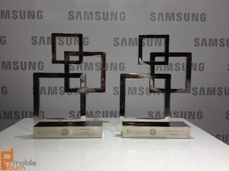 PremiSamsung Samsung vince i premi Produttore dellAnno e Smartphone dellAnno con Galaxy S 2 [MWC 2012]