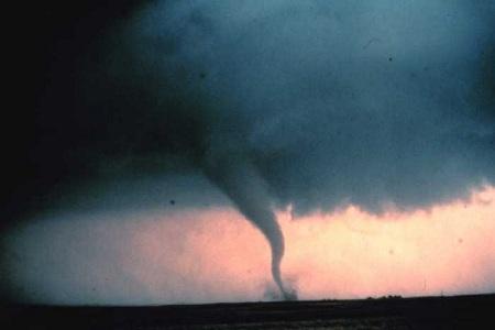 tornado illinoys Tornado in Illinois, 13 morti molti feriti | VIDEO