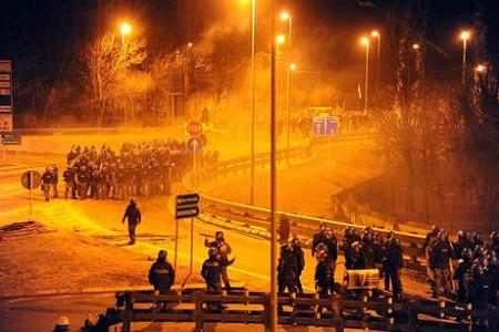 no tav 29 febbraio 1 marzo 1 No Tav, notte di scontri lacrimogeni e feriti | VIDEO 
