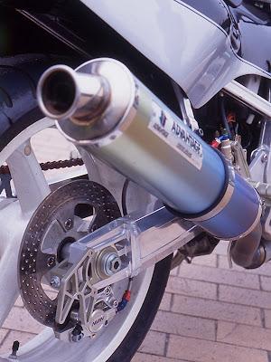 Suzuki GSX-R 1100 1988 by Advantage