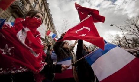 Incostituzionale la legge sul genocidio armeno, ma Sarkozy insiste