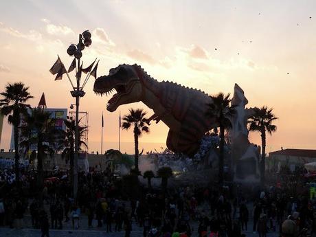 VIAREGGIO IL CARNEVALE D'ITALIA