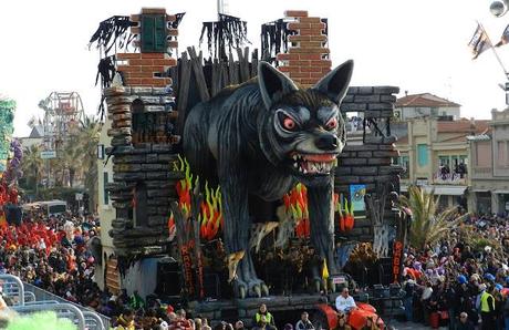 VIAREGGIO IL CARNEVALE D'ITALIA