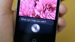 Apple accusata da un privato di falsa pubblicità su Siri, assolta.