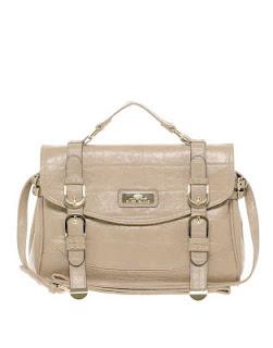 ACCESSORI | Mulberry crea la Travel Day Bag, River Island propone la versione cheap