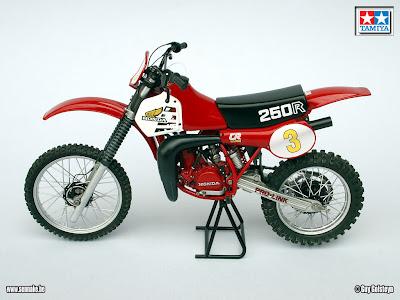 Honda CR 250 R 1981 by Sennake (Tamiya)