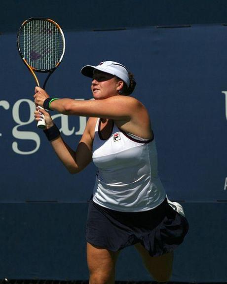 La tennista russa Alisa Kelybanova torna a giocare: è completamente guarita dalla leucemia curata nell’ospedale di Perugia