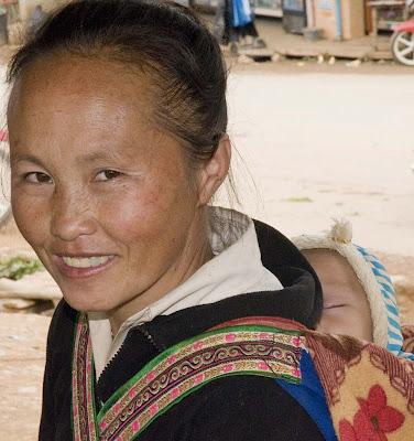 Lettere dal Laos 15: Un mercato Hmong.