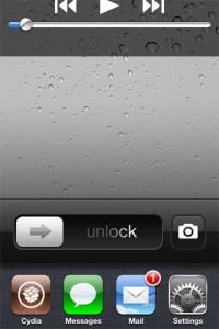 LSmultitasking1 200x300 LockScreen Multitasking: il multitasking anche nella schermata di blocco [CYDIA]