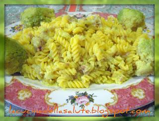 Fusilli con broccoli e salsiccia