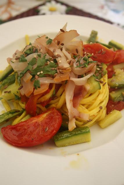 Fettuccine al pescespada zafferano ,cumino e semi oleosi