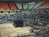 Crolla palco allestimento concerto Laura Pausini Reggio Calabri: muore operaio