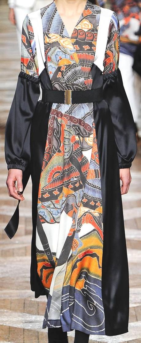 GRANDE GUSTO NELLE STAMPE DELLA COLLEZIONE A/I 2012-13 DI DRIES VAN NOTEN