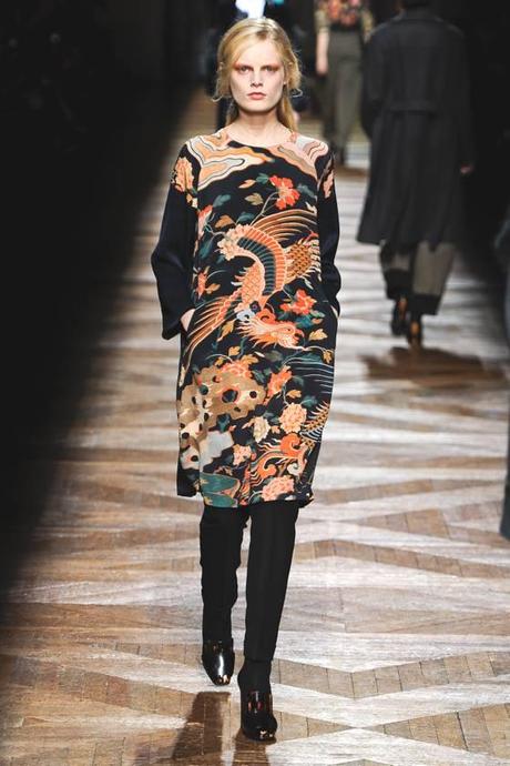 GRANDE GUSTO NELLE STAMPE DELLA COLLEZIONE A/I 2012-13 DI DRIES VAN NOTEN