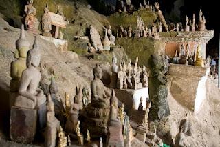 Lettere dal Laos 17:La grotta di Pak Ou.
