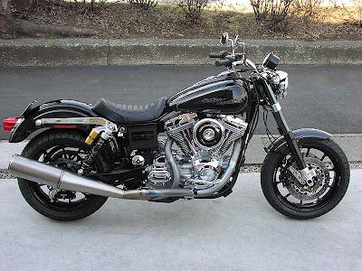 Harley Dyna FXDC 2005 by Burn! H-D Sports