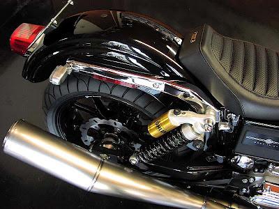 Harley Dyna FXDC 2005 by Burn! H-D Sports