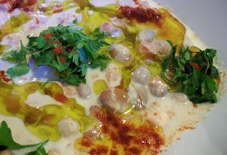 Ful Mudamas - zuppa siriana di legumi e yogurt
