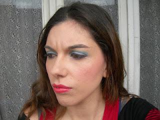 Il trucco di oggi: tempo grigio, trucco grigio ma bello :D