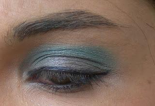 Il trucco di oggi: tempo grigio, trucco grigio ma bello :D