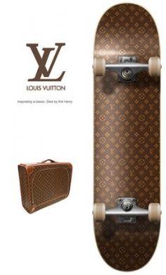 Skateboard delle griffe di moda: Louis Vuitton, Gucci, Burberry, Prada, Chanel e Ralph Lauren