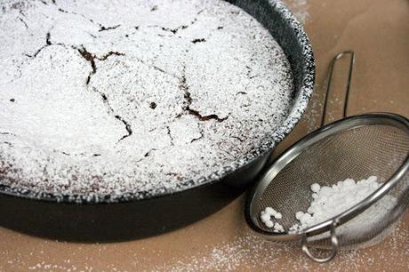 TORTA AL CIOCCOLATO E COCCO SENZA FARINA