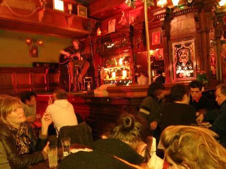 white <b></div>trash</b> <b>fast</b> <b>food</b> berlino