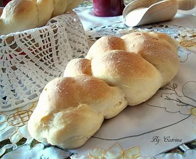 Trecce di pane al latte