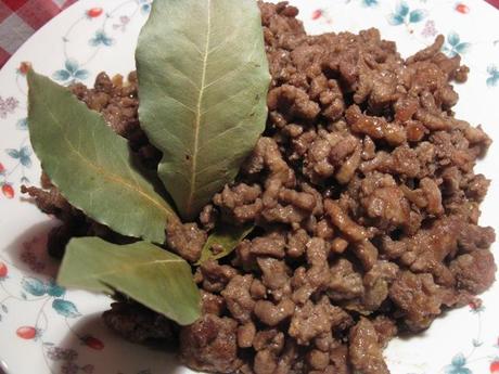 8 Marzo? Niente torta ma  Pasta ricciolina con il ragù al caffè