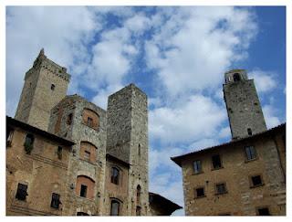 Tra torri e colline. San Gimignano.