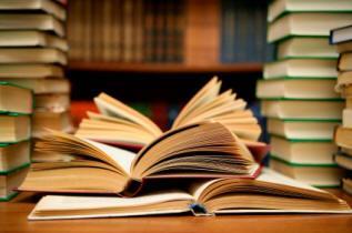 UNA CITTA' UNIVERSITARIA SENZA LIBRERIE PER GLI STUDENTI UNA CITTA' UNIVERSITARIA SENZA LIBRERIE PER GLI STUDENTI