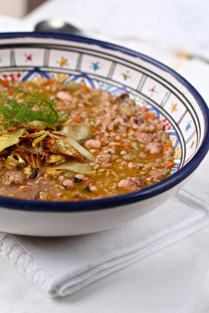 Una zuppa di farro pensando al coccio...