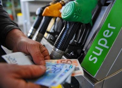 Il prezzo della benzina ormai irrefrenabile