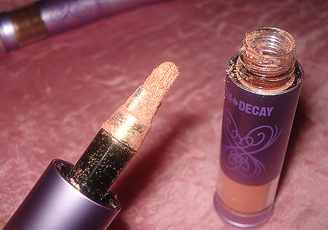 Review Urban Decay Loose Pigments + Benefit Creaseless Cream Shadow/Liner