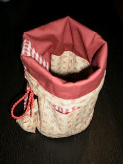 Un'idea per il cucito: la borsetta country style. Tutorial / Un petit sac de couturière. Tutoriel