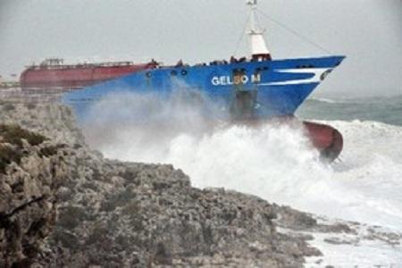 nave cisterna Gelso  Nave cisterna incagliata nel Siracusano