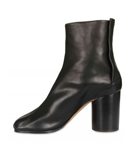 Rutto Libero: giochiamo facile, Maison Martin Margiela TABI Booties