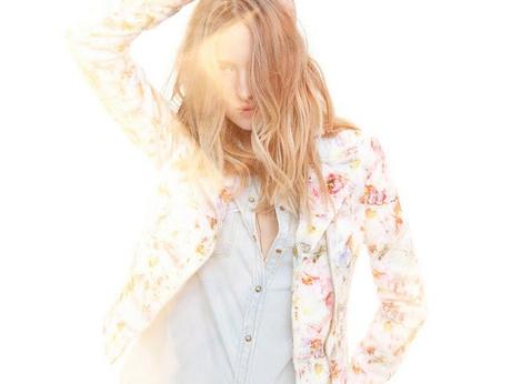 Are you ready for Spring? Amanda for Zara TFR March Lookbook