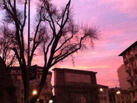 Tramonto a Milano: i colori della vita