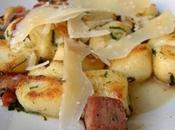 Gnocchi saltati prosciutto funghi