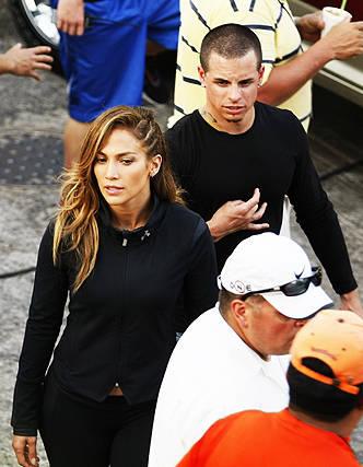 JENNIFER LOPEZ & CASPER SMART AD ACAPULCO