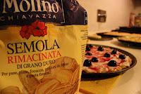 Pizza con mascarpone e amarene